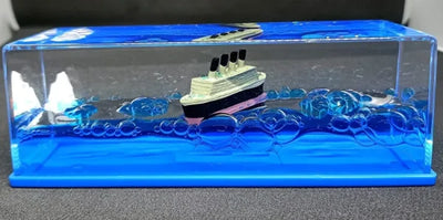 Titanic Cruise Iceberg